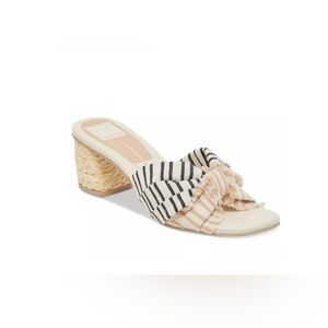 Dolce Vita Izra Sandal Natural/Black color new in box  size 8.5 M